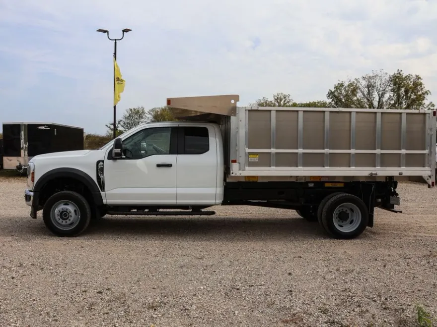 2025 Ford F-450 XL photo 1