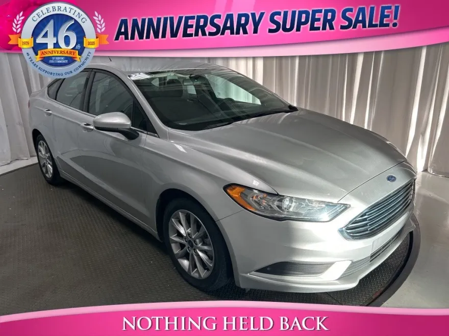 2017 Ford Fusion SE photo 1