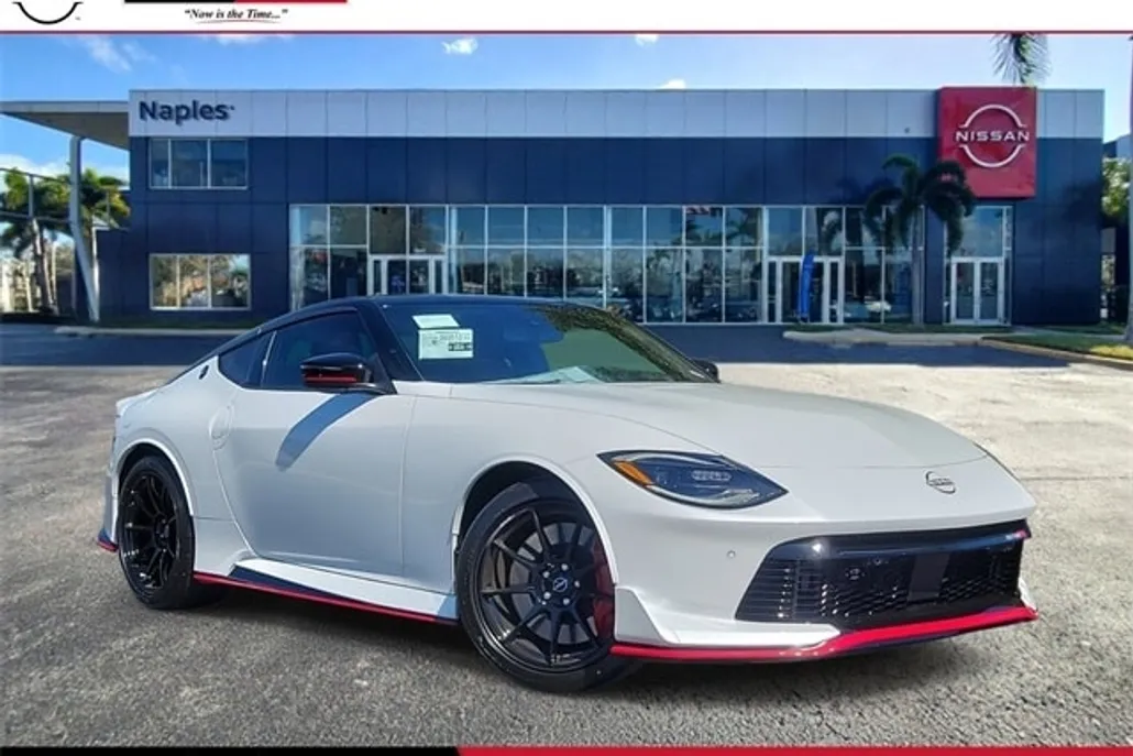 2024 Nissan Z Nismo photo 1