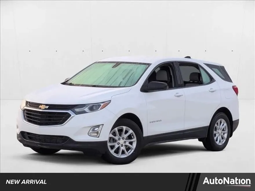 2019 Chevrolet Equinox LS photo 1