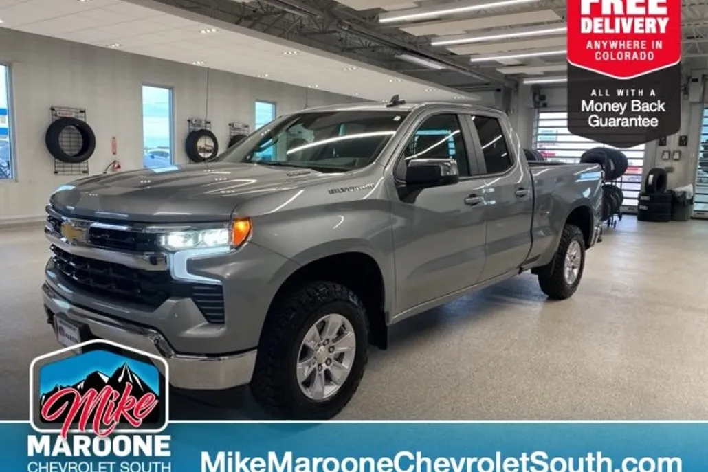 2025 Chevrolet Silverado 1500 LT photo 1
