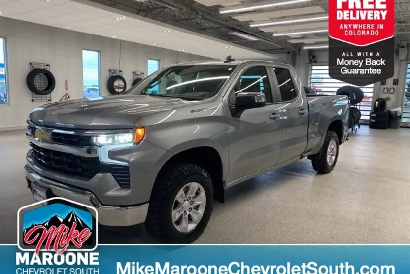 2025 Chevrolet Silverado 1500 LT photo 1
