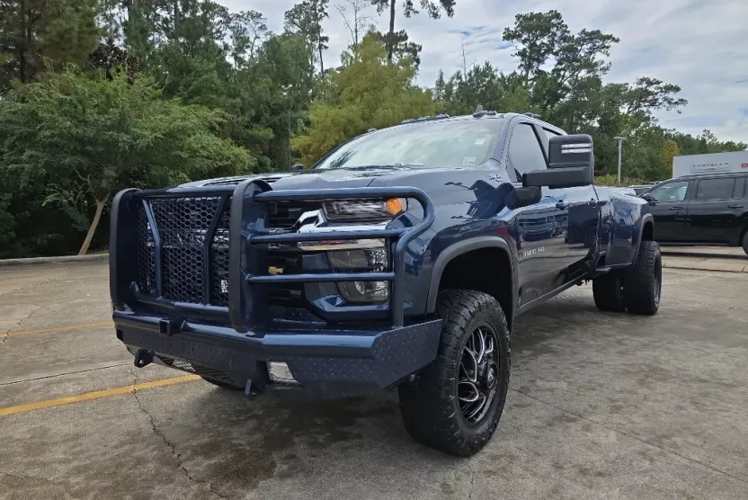 2020 Chevrolet Silverado 3500HD LT photo 1