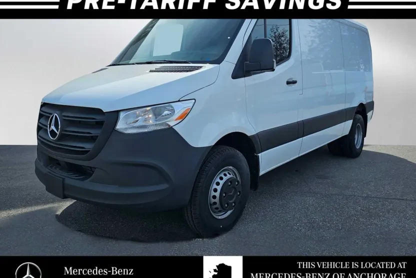 2023 Mercedes Benz Sprinter 2500 Standard Roof photo 1