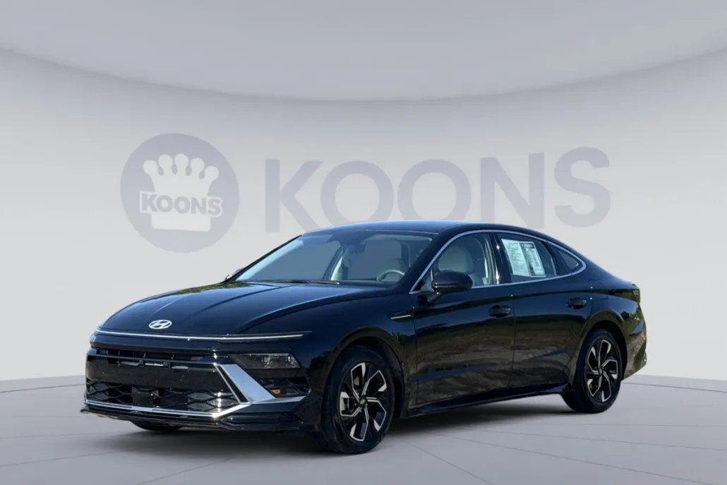 2025 Hyundai Sonata SEL photo 1