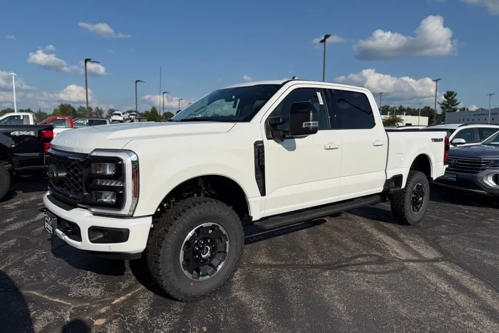 2025 Ford F-250 photo 1