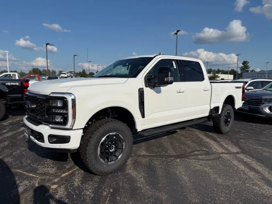 2025 Ford F-250 photo 1