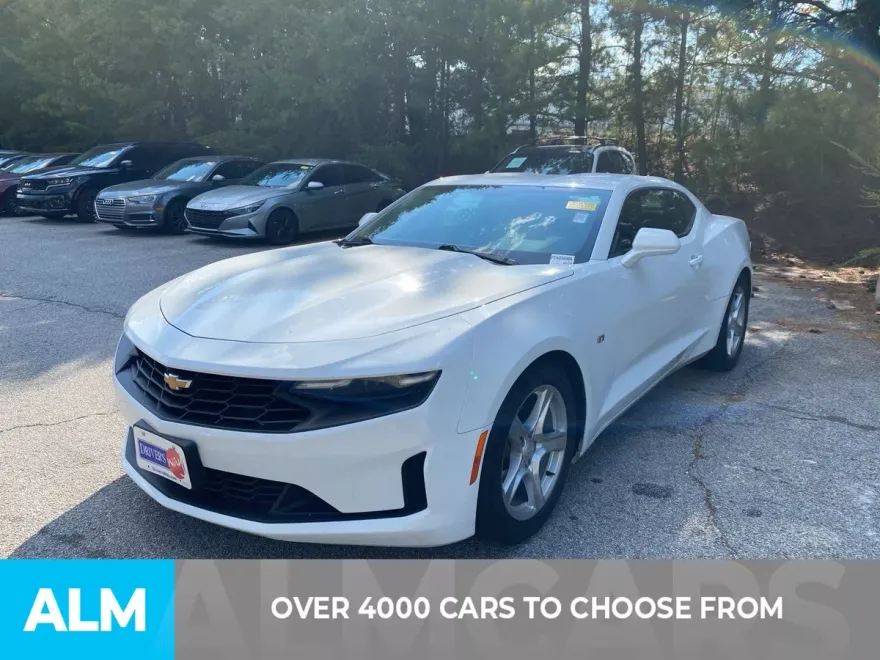 2022 Chevrolet Camaro 1LT photo 1