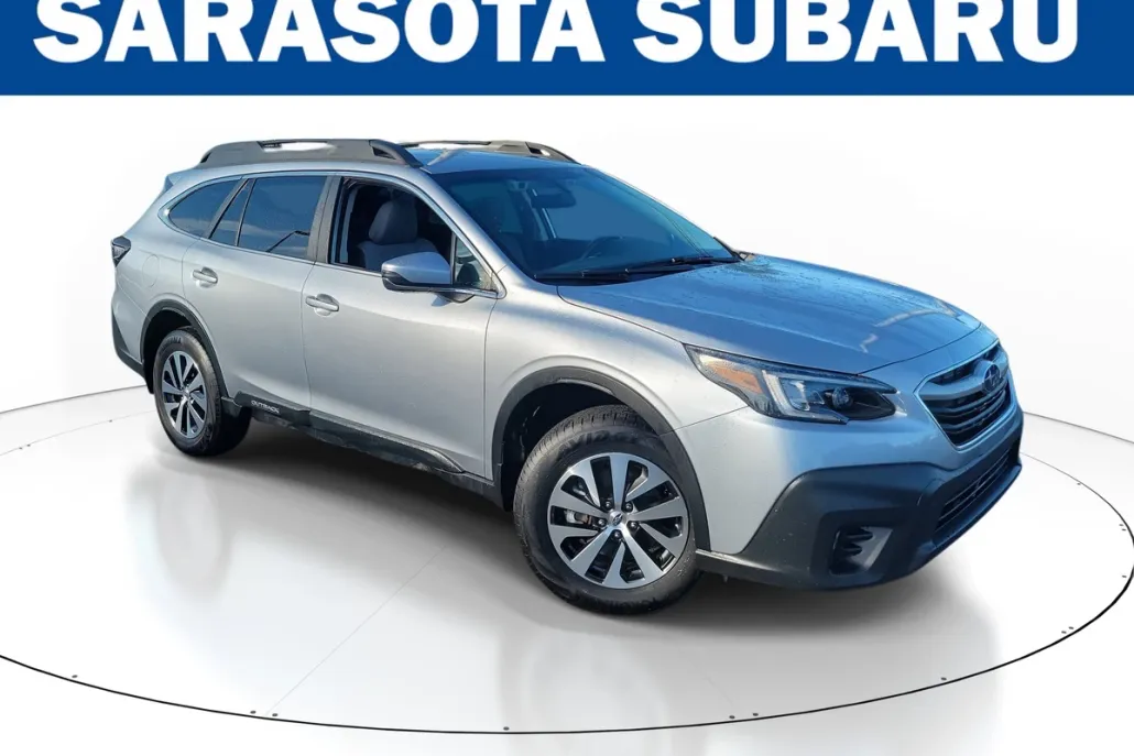 2022 Subaru Outback Premium photo 1