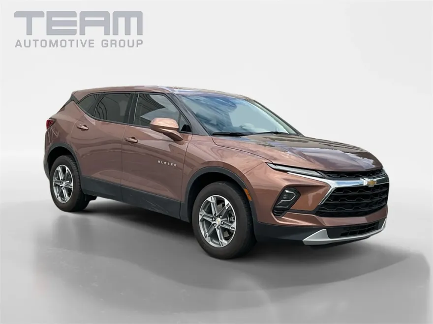 2023 Chevrolet Blazer 2LT photo 1