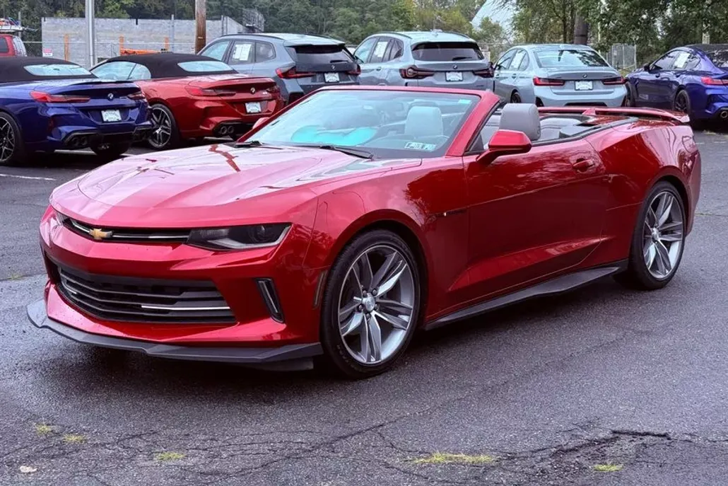 2016 Chevrolet Camaro 2LT photo 1