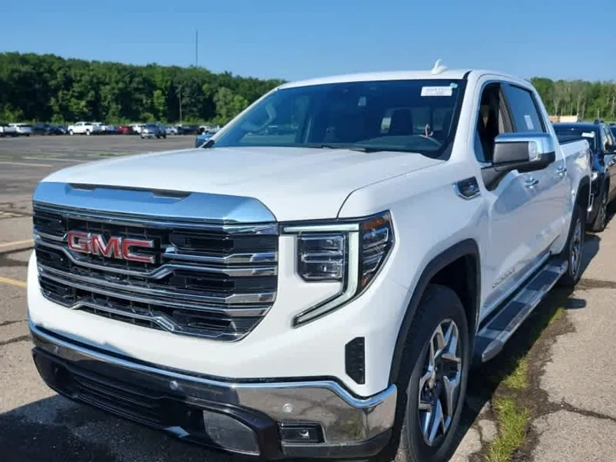 2024 Gmc Sierra 1500 SLT photo 1