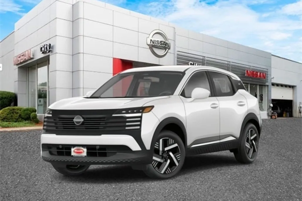 2025 Nissan Kicks SV photo 1