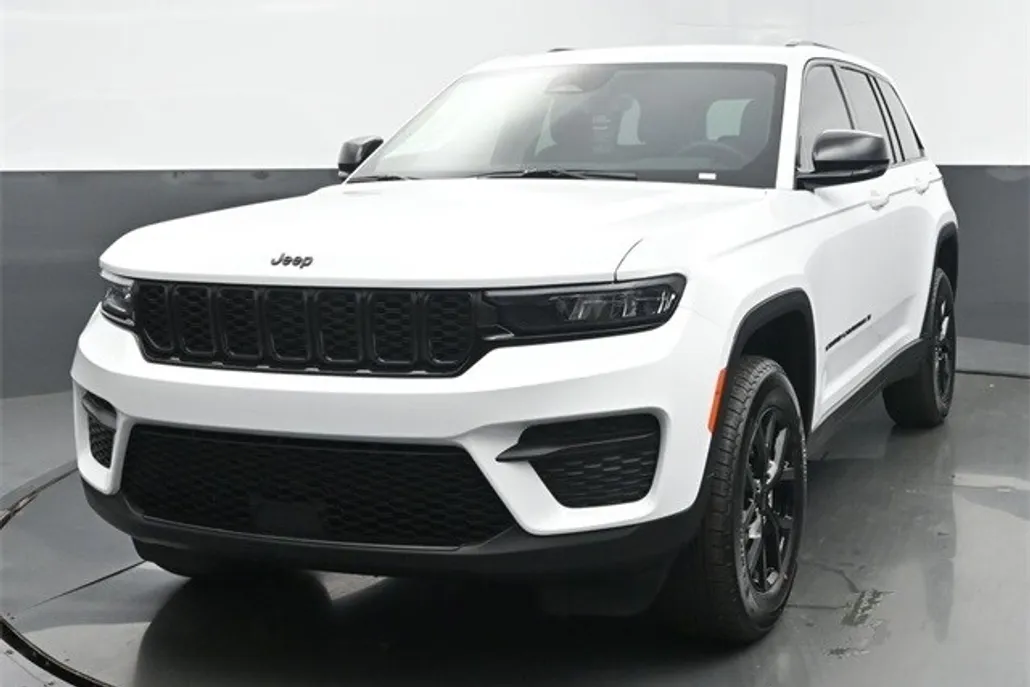 2025 Jeep Grand Cherokee Altitude X photo 1