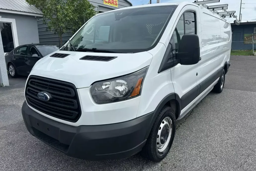 2019 Ford Transit Van photo 1