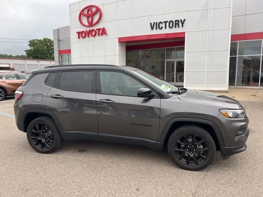 2022 Jeep Compass Altitude photo 1