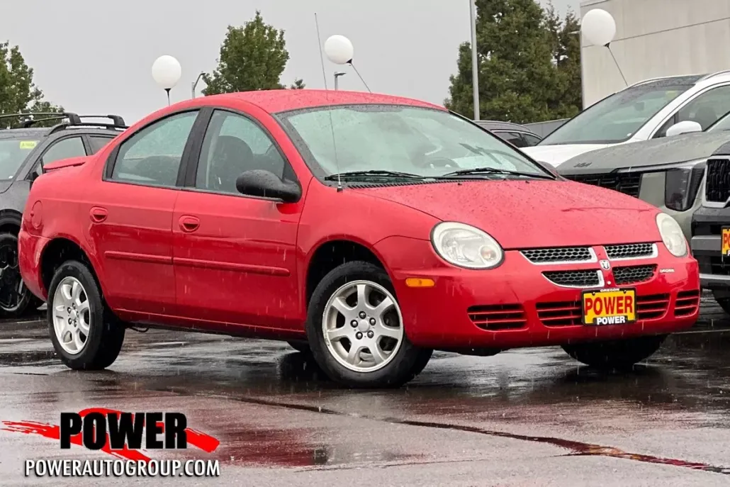 2005 Dodge Neon SXT photo 1