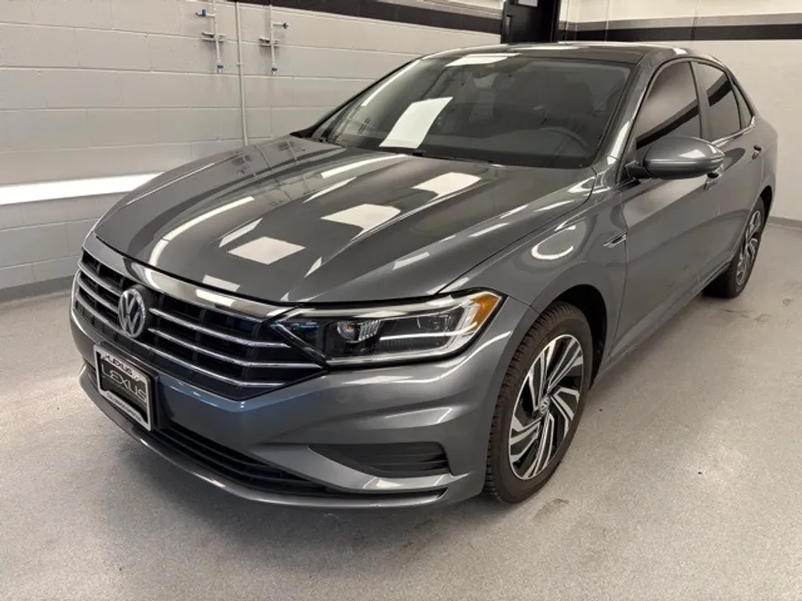 2021 Volkswagen Jetta SEL photo 1