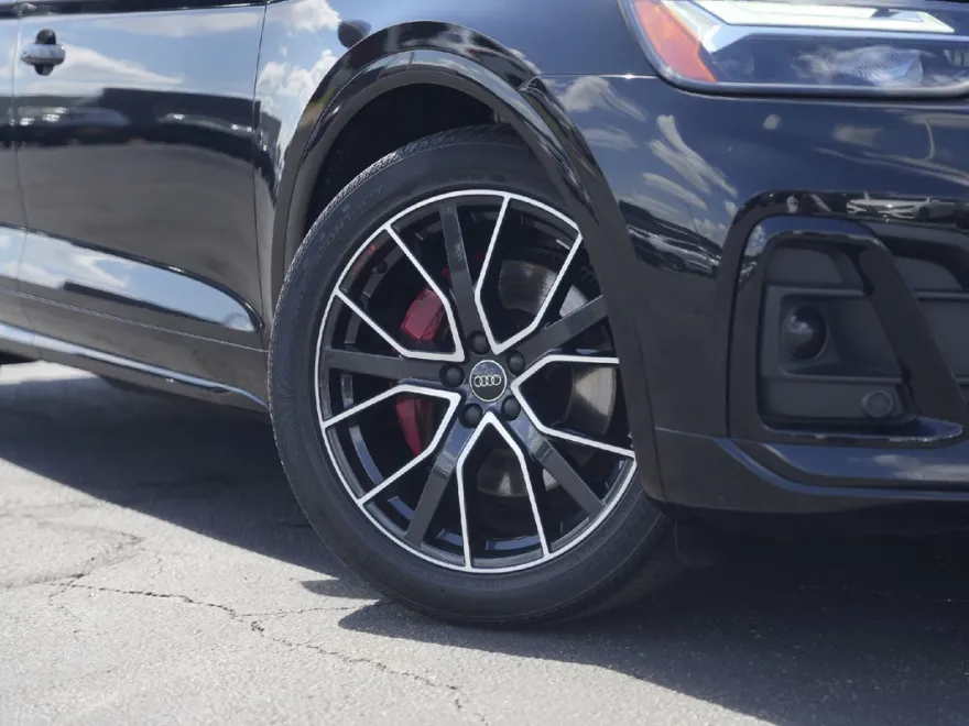 2022 Audi SQ5 Premium Plus photo 1