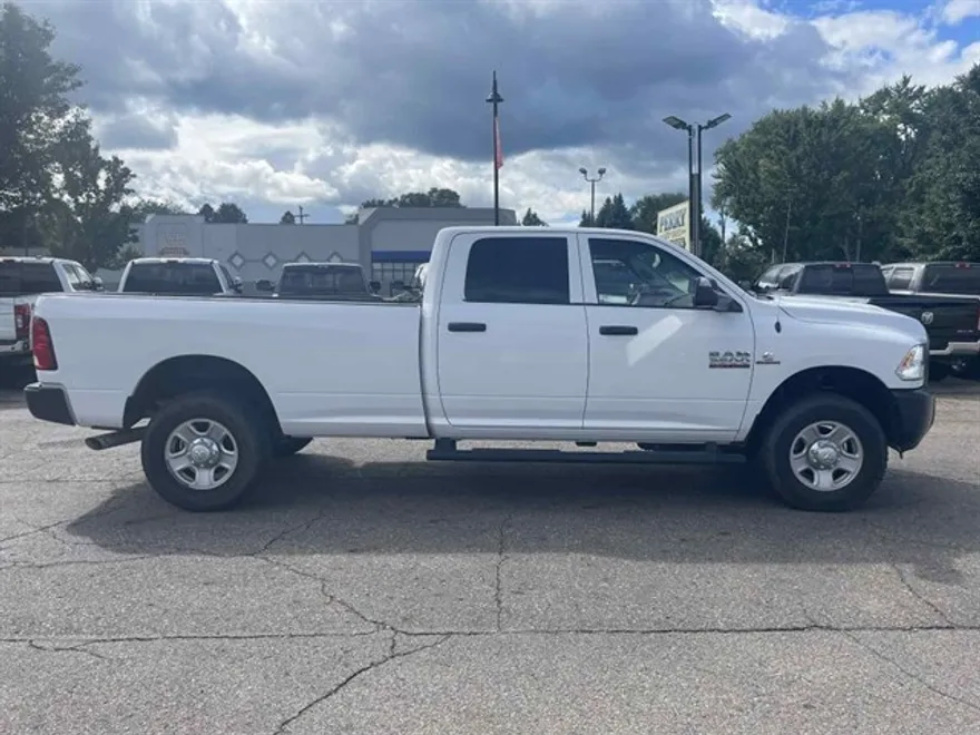 2018 Ram 3500 Tradesman photo 1