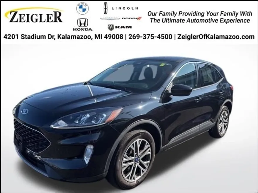 2022 Ford Escape SEL photo 1