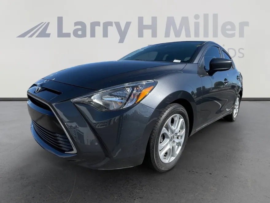 2018 Toyota Yaris iA Base photo 1