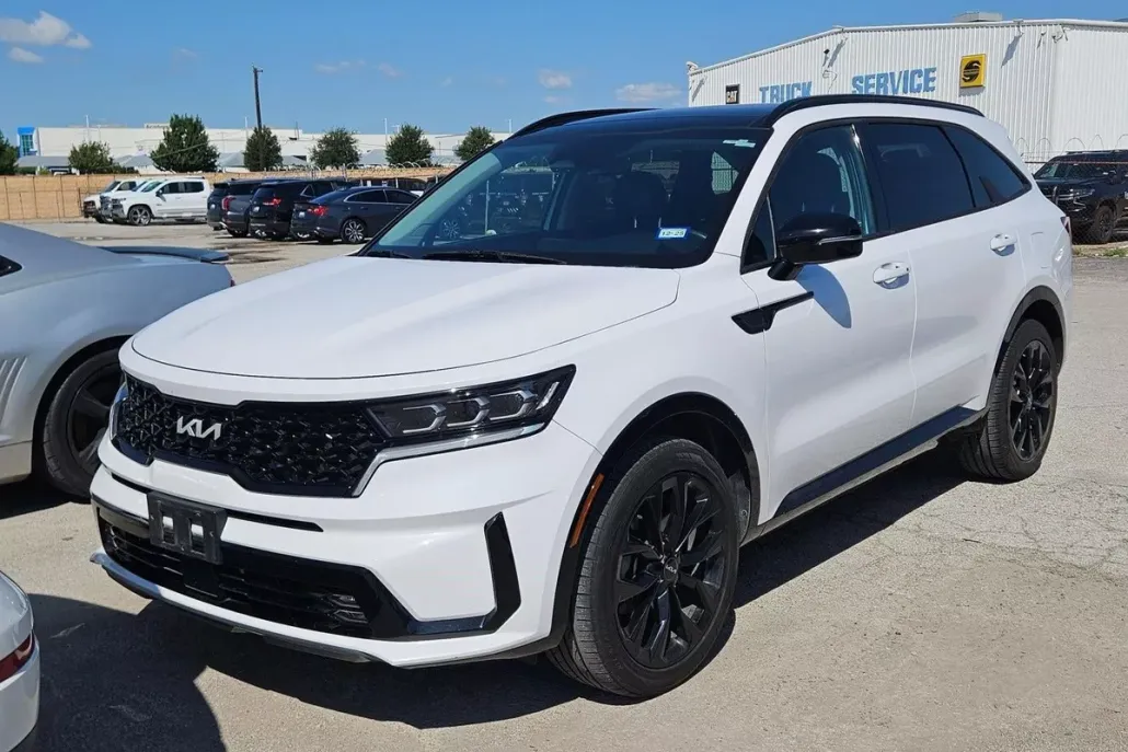 2022 Kia Sorento SX photo 1