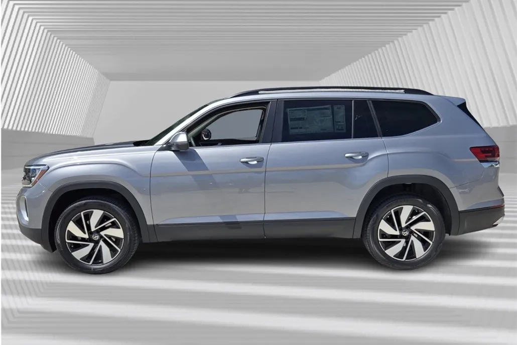 2026 Volkswagen Atlas SE Technology photo 1