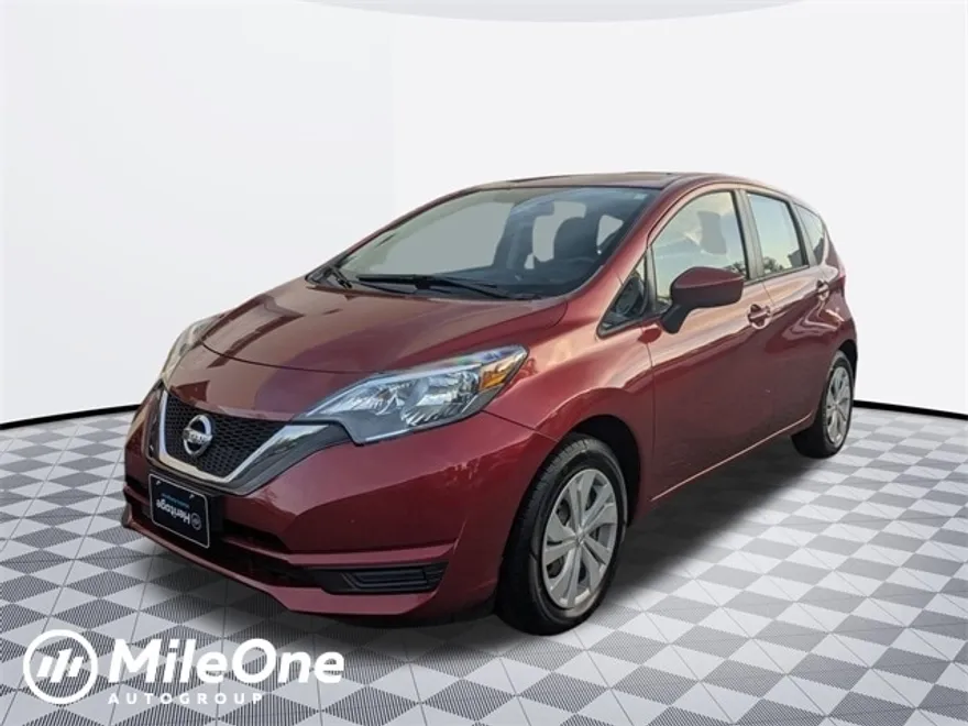 2019 Nissan Versa Note SV photo 1