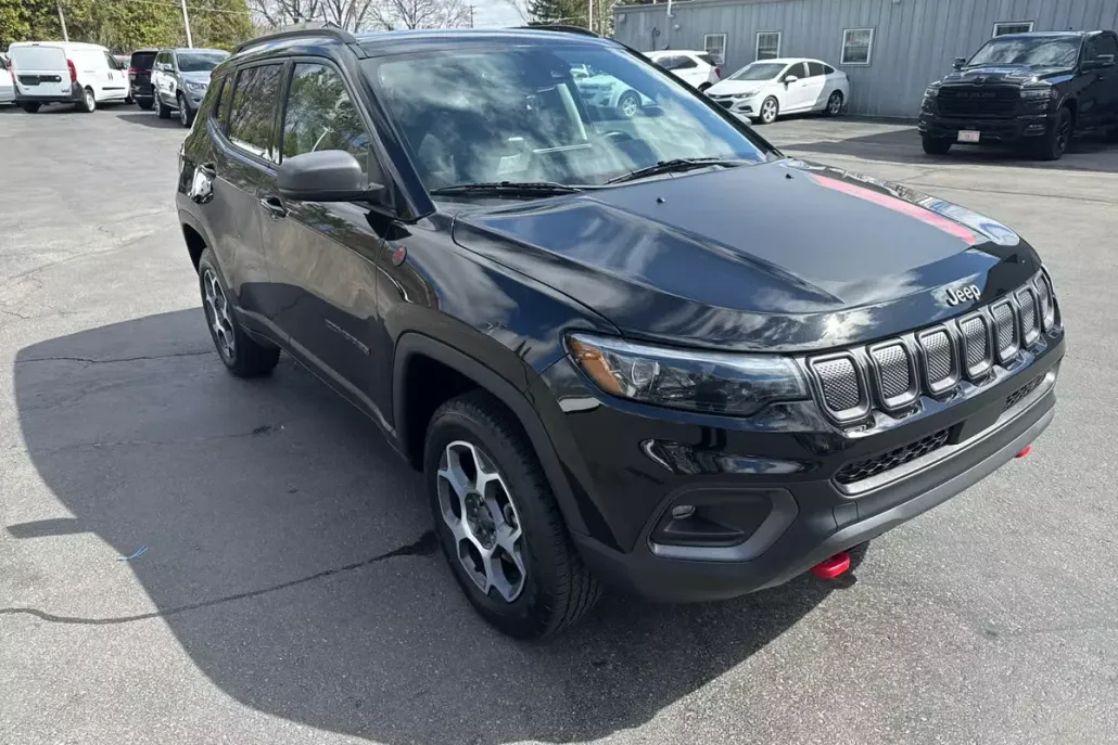 2022 Jeep Compass Trailhawk photo 1