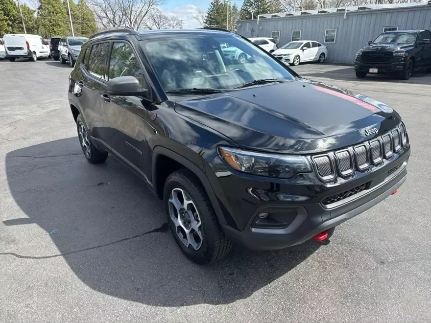 2022 Jeep Compass Trailhawk photo 1