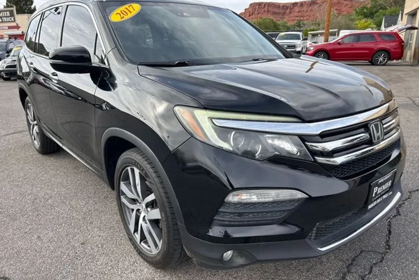 2018 Volkswagen Tiguan SEL photo 1