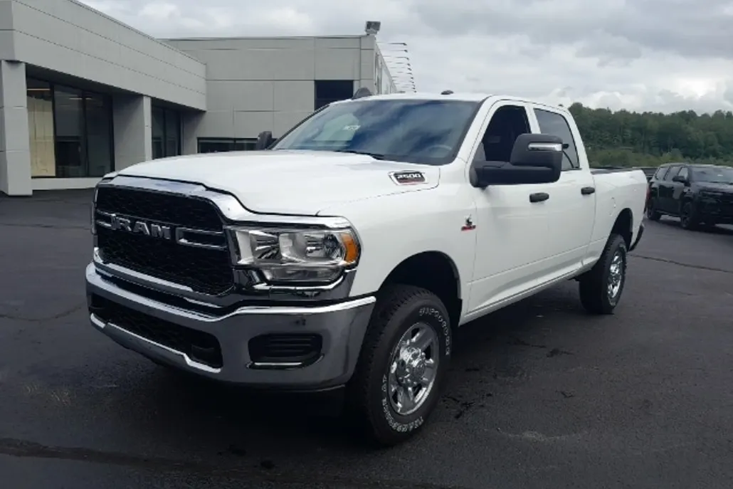 2023 Ram 2500 Tradesman photo 1