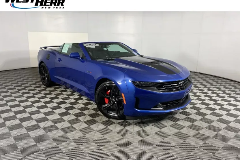 2023 Chevrolet Camaro LT1 photo 1