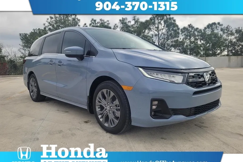 2026 Honda Odyssey Touring photo 1