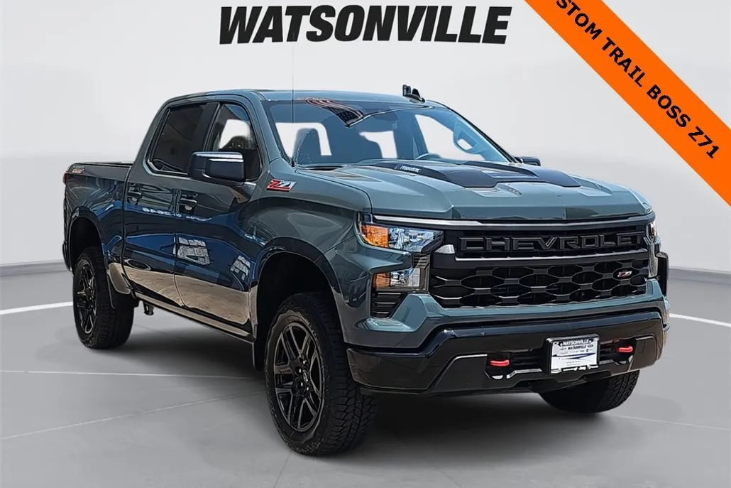 2025 Chevrolet Silverado 1500 Custom Trail Boss photo 1