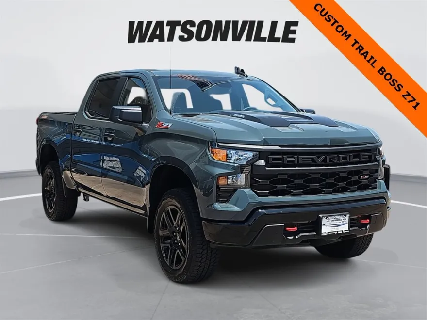 2025 Chevrolet Silverado 1500 Custom Trail Boss photo 1