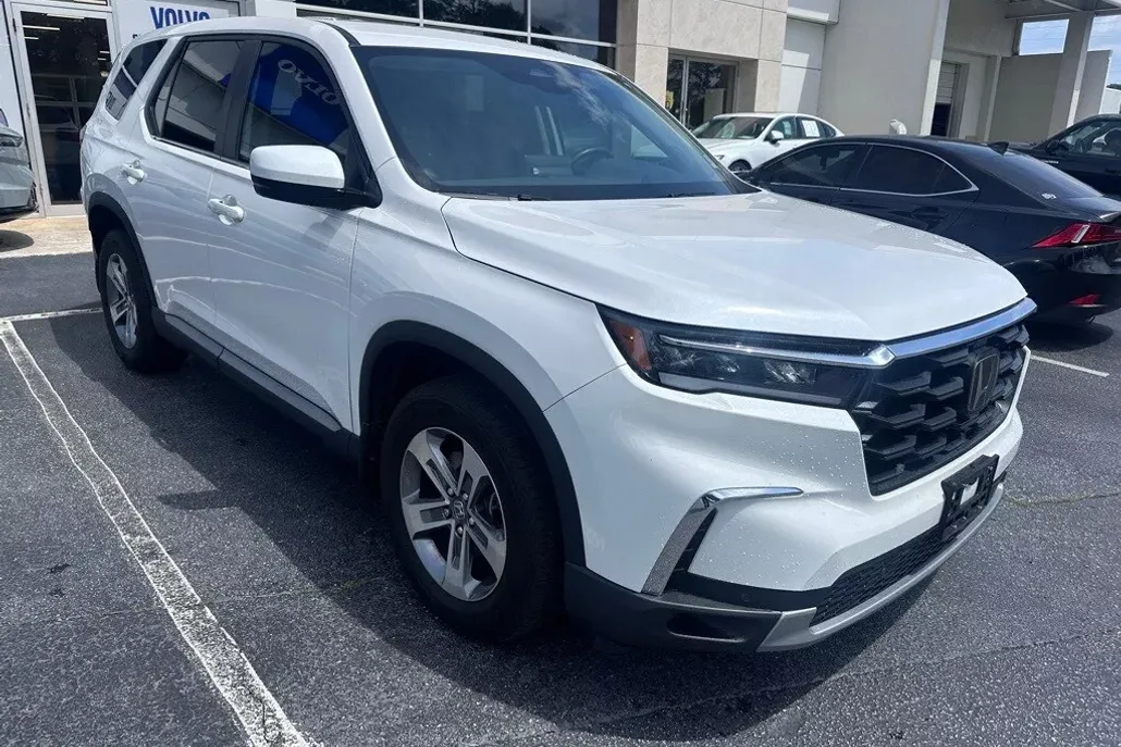 2024 Honda Pilot EX-L photo 1