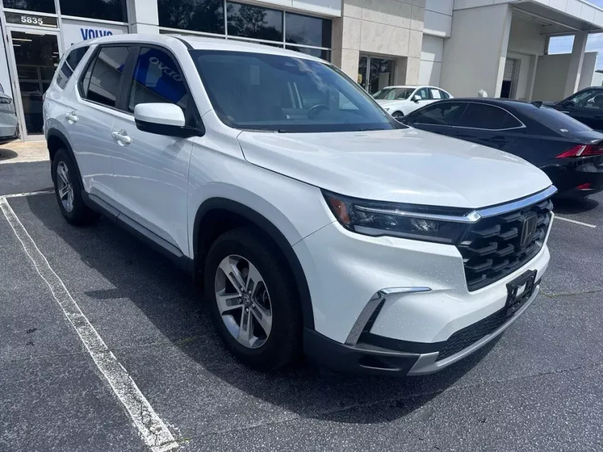 2024 Honda Pilot EX-L photo 1