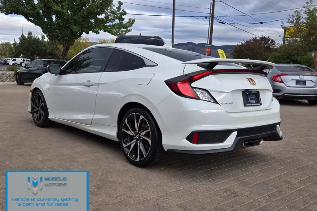2017 Honda Civic Si photo 1