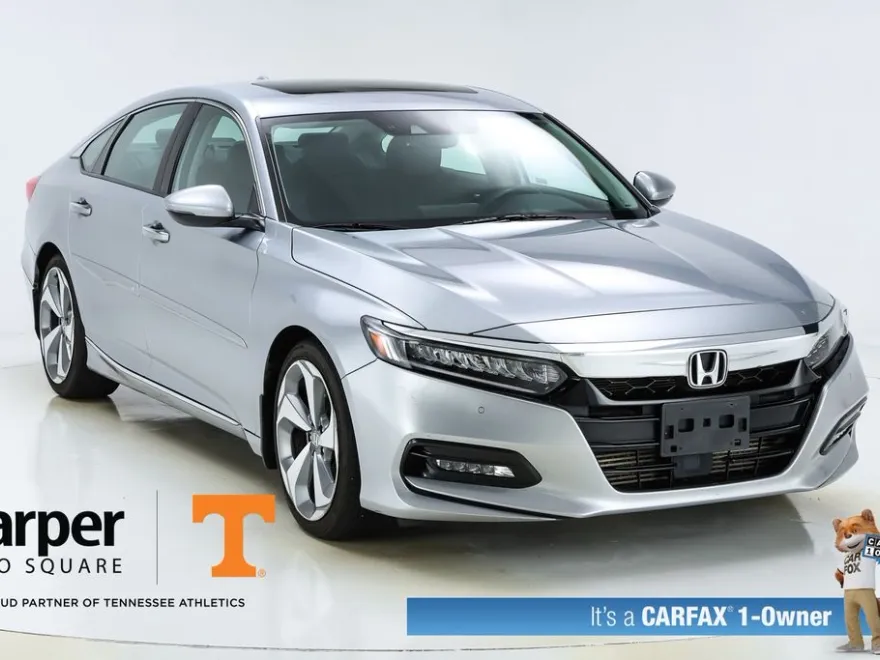 2018 Honda Accord Touring 2.0T photo 1