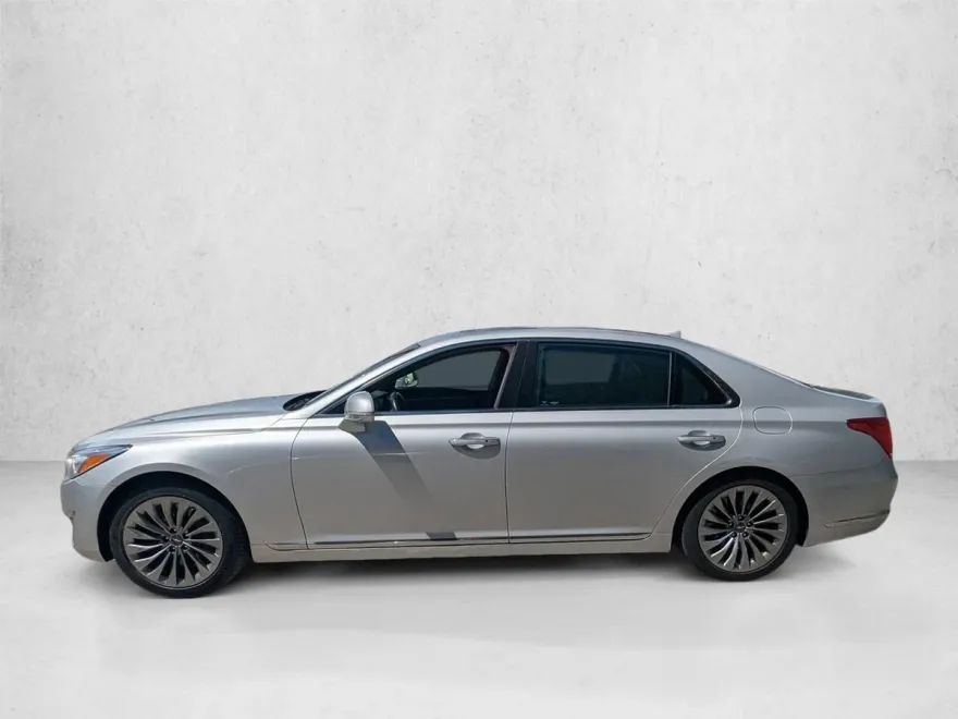 2017 Genesis G90 3.3T Premium photo 1