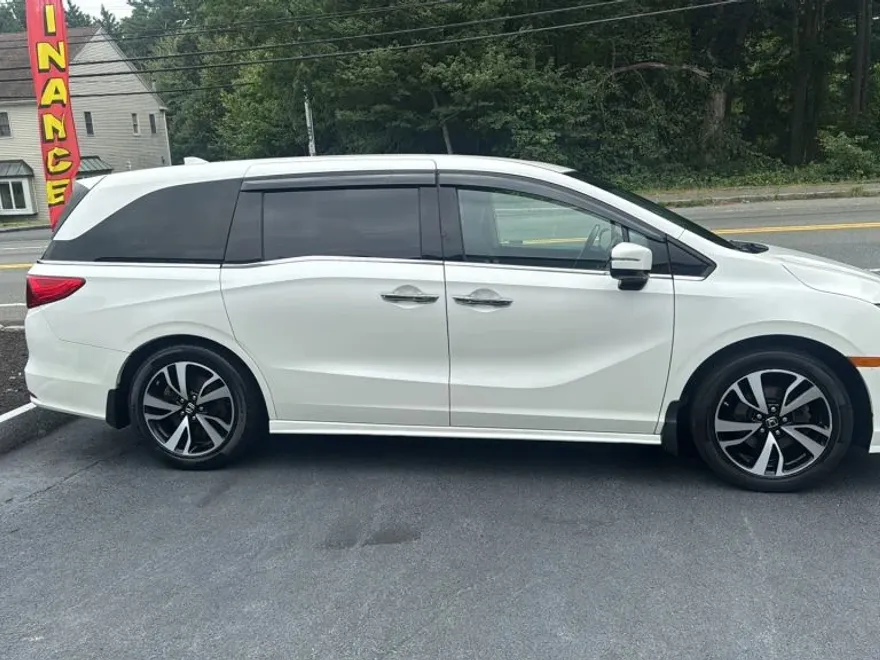2019 Honda Odyssey Elite photo 1