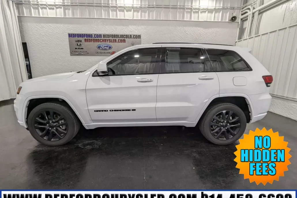 2022 Jeep Cherokee Laredo photo 1