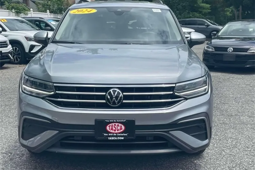 2024 Volkswagen Tiguan S photo 1