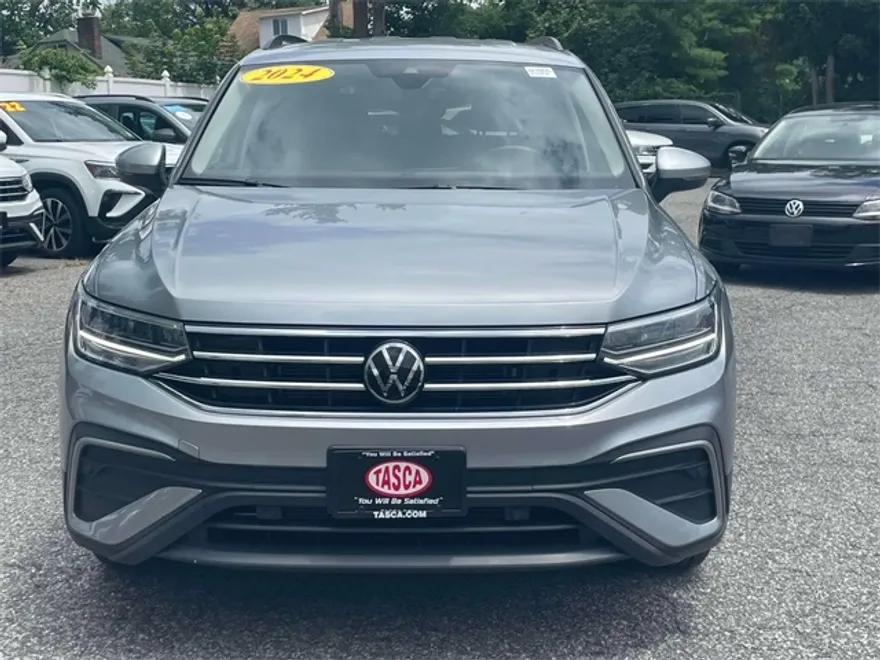 2024 Volkswagen Tiguan S photo 1