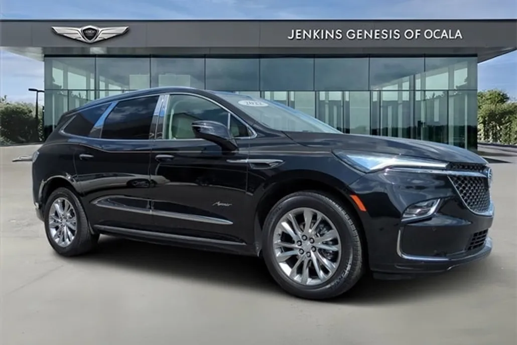 2022 Buick Enclave Avenir photo 1