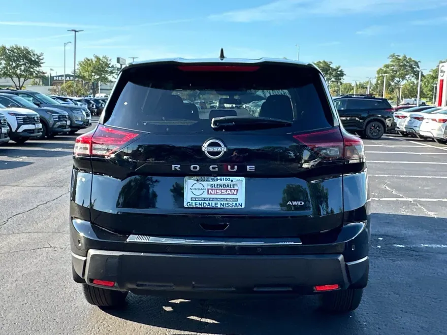 2026 Nissan Rogue SV photo 1
