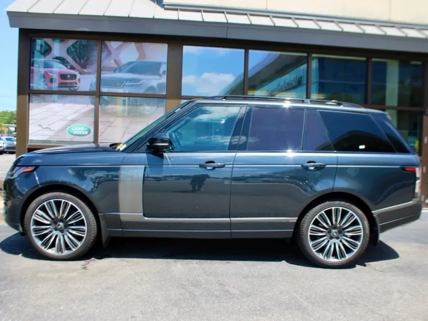 2021 Land Rover Range Rover Autobiography photo 1