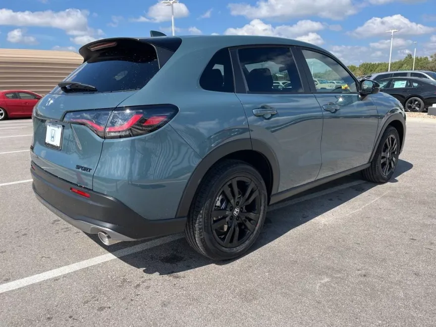 2026 Honda HR-V Sport photo 1